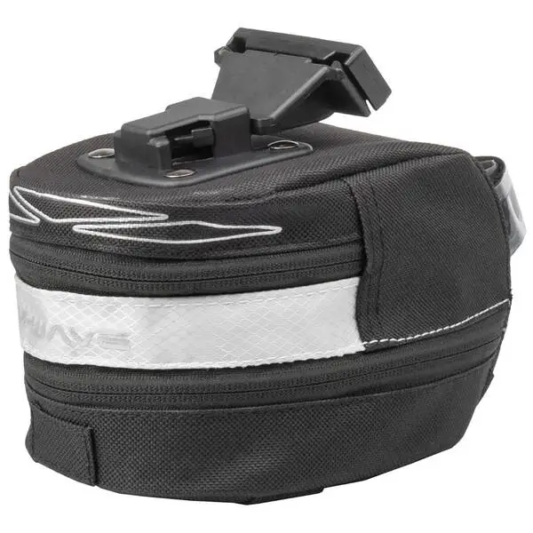 M-WAVE Clip-On-Satteltasche "M-WAVE TILBURG L", weiß, Gr. L, durch RV nach unten erweiterbar, mit Rücklichthalter und 3 elastische Halteriemen unten, mit Reflexstreifen