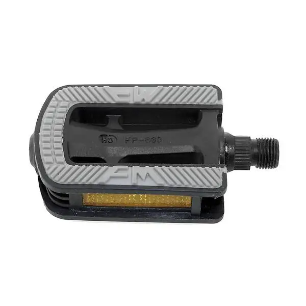 Antirutschpedal für Kinder >Steady K4<, einteiliger Kunststoffkörper (schwarz) mit Gummiauflage (grau), 9/16" Achse, Gleitlager, mit Reflektoren + dt. Prüfzeichen, MV